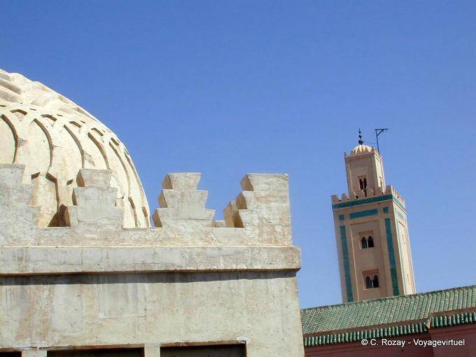 Créneaux et partie du dôme extérieur, Koubba Ba'adiyin, Marrakech - Maroc