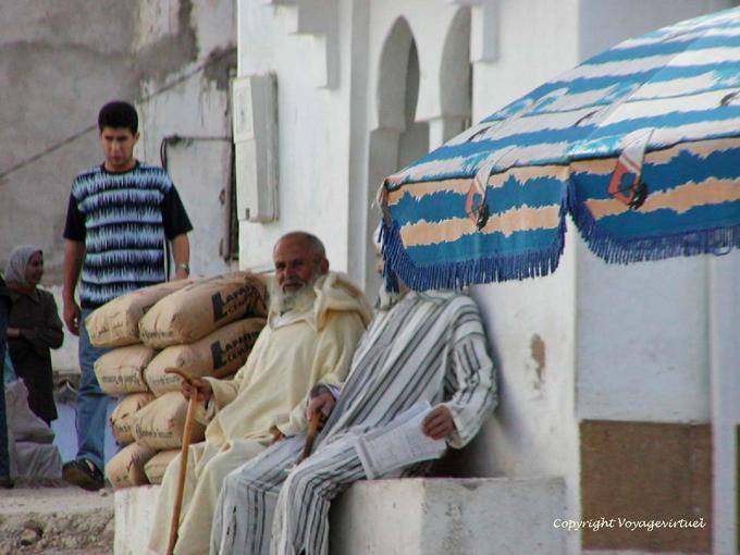 Attente des anciens, Rif Chefchaouen - Maroc