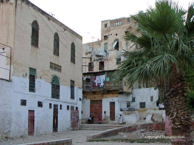 Dans le bas quartier du Mellah, Fès - Maroc
