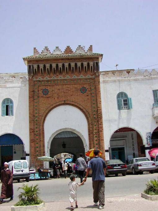 Porte de la ville, place de la Libération, Larache - Maroc
