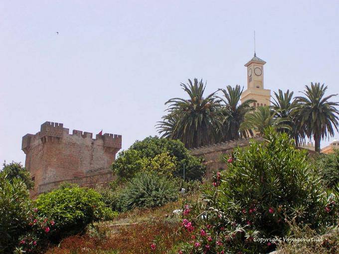 Remparts et bastion espagnol abritant le Musée Archéologique, Larache - Maroc