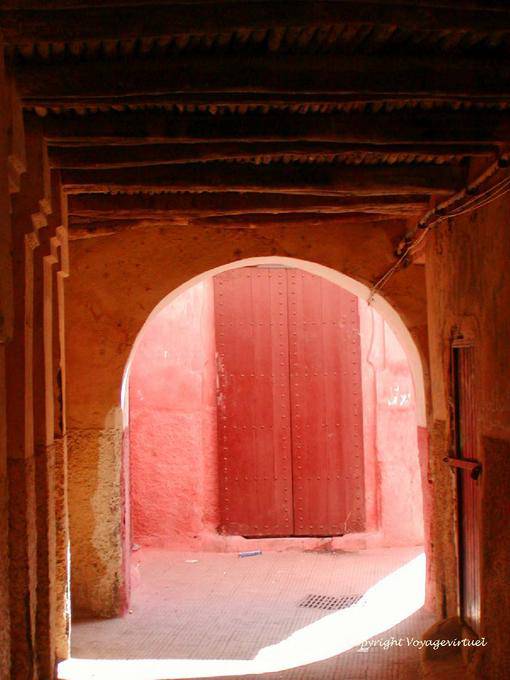 Ombre et lumière, passage couvert, Marrakech - Maroc