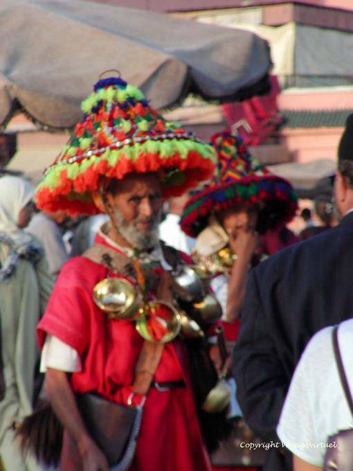 Un porteur d'eau, Jemaa el-Fna, Marrakech - Maroc