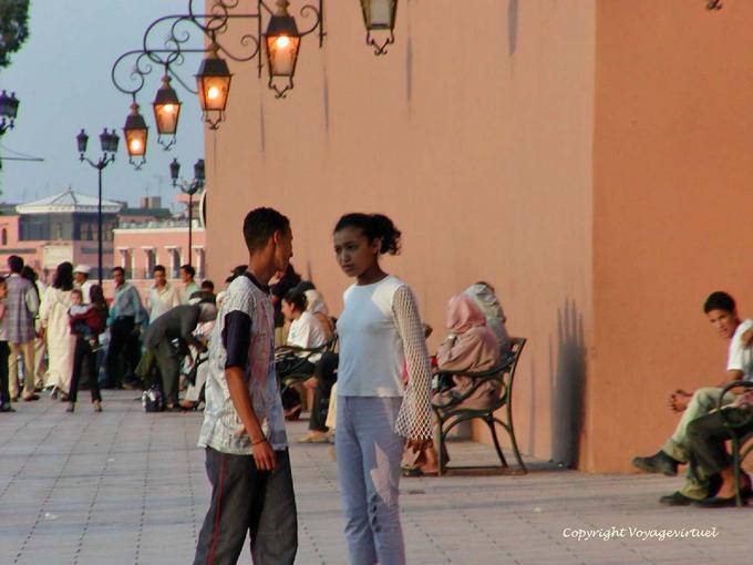 Drague en fin de journée, Marrakech - Maroc