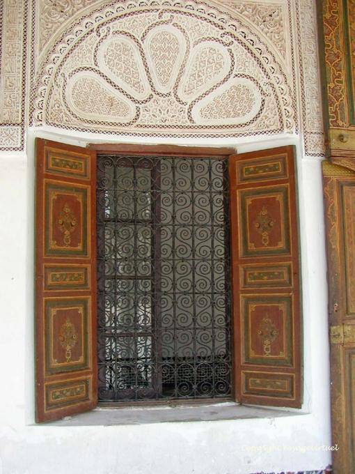 Volets peints et décoration extérieure, Salon de Réception, Palais de la Bahia, Marrakech - Maroc