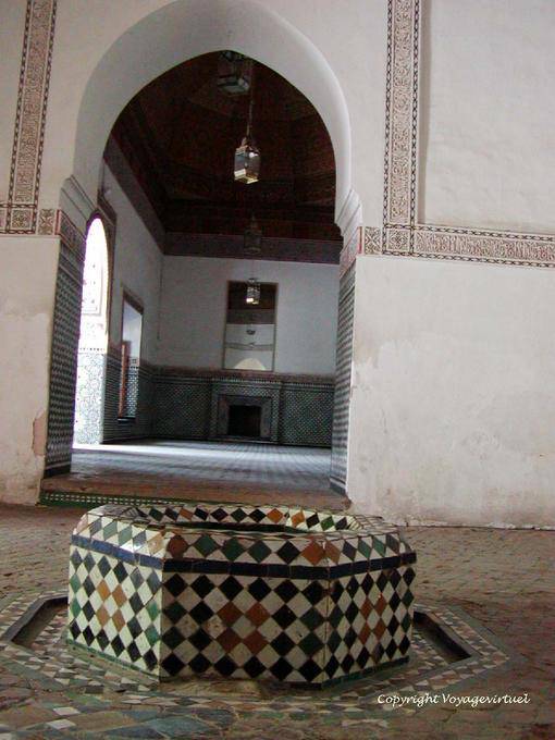 Bain au grands zelliges, Hammam, Palais de la Bahia, Marrakech - Maroc