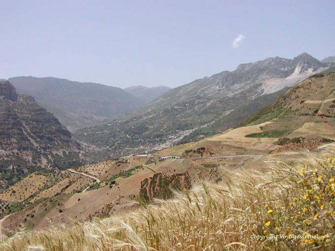 Montagnes du Rif et vallée vers Issaguen - Maroc