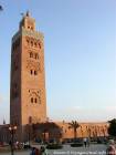 Vue sur la mosquée de la Koutoubia au soleil couchant, Marrakech, Maroc.