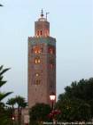 Eclairage du minaret de la Mosquée des libraires, Koutoubia, Marrakech, Maroc.