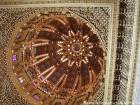 Coupole en cèdre de l'Atlas dorée à la feuille et en acajou peint, mausolée Mohamed V, Rabat, Maroc.