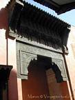 Dessus d'une entrée de la Medersa Ben Youssef, Marrakech, Maroc.