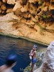 Baignade dans le lit des Cascades d'Imouzzer, Maroc.