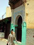 Histoire de porte dans la médina, Meknès, Maroc.