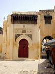Habitation au coin de la rue, Meknès, Maroc.