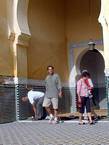 Jeremy Irons dans le Mausolée de Moulay Ismaïl, Meknès, Maroc.