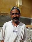 Le gardien secondant l'Imam, Meknès, Maroc.