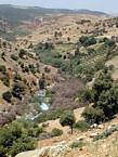Torrent dans la montagne, vers Khenifra, Aïn Leuh, Maroc.