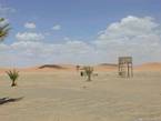Thé au harem, désert de Merzouga, Maroc.