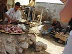 La boucherie en plein-air, marché berbère, Essaouira, Maroc.