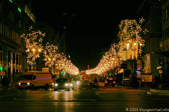 La Canebière, boulevard illuminé, Marseille - France