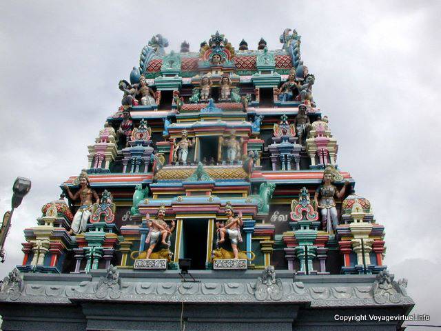 Tour du Temple Maheshwarnath à Triolet Shivala, Grand Bay, île Maurice