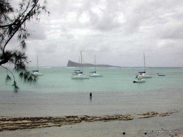Voiliers en attente de beau temps, Grand Baie, île Maurice