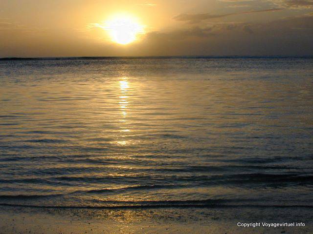 Coucher de soleil sur l'océan, île Maurice