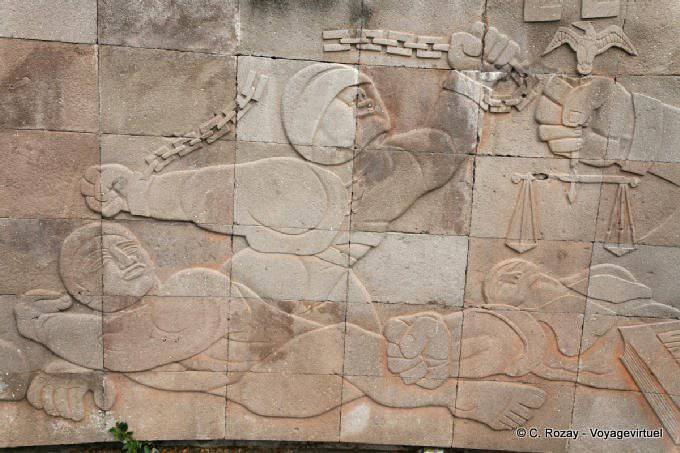 Représentation historique sur le monument, calle 10, Campeche - Mexique