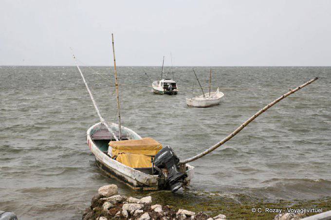 Barque sur le port de pêche, Campeche - Mexique