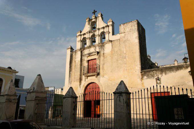Façade de l'Iglesia de el Dulce Nombre de Jesús, Campeche - Mexique