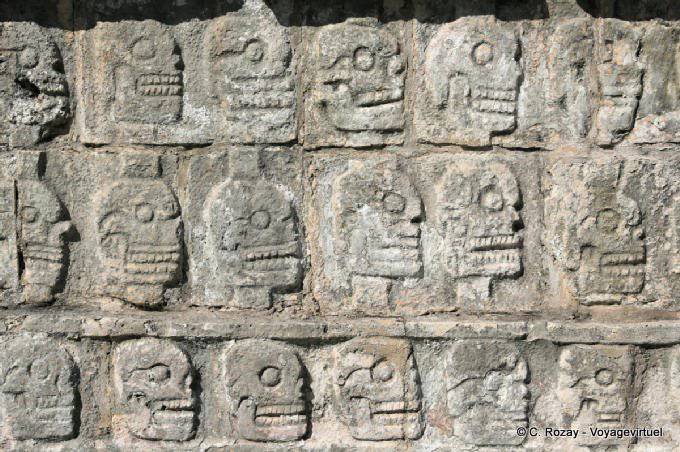Mur des Crânes Tzompantli, Chichen Itza - Mexique