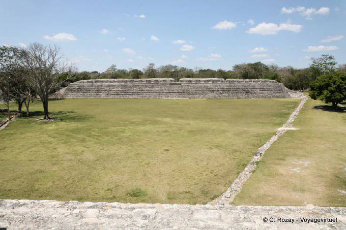 Plateforme des Couteaux, Nohochna, Edzná - Mexique