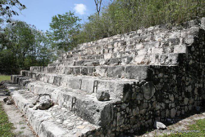 Escaliers ne menant nulle part, Edzná - Mexique