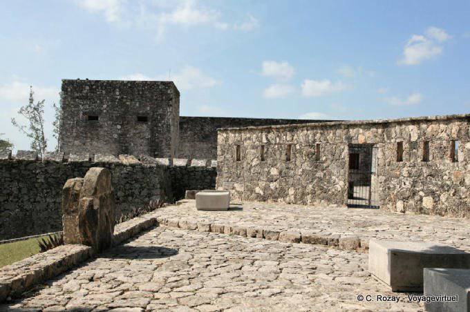 Le Fort de San Felipe, Laguna de Bacalar - Mexique