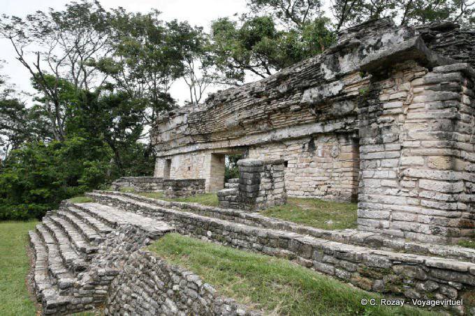 Extémité du Groupe Nord qui comprend cinq temples, Palenque - Mexique