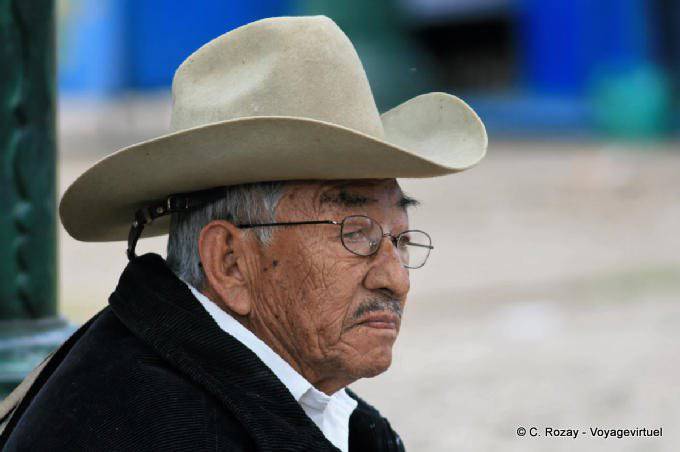 Portrait de l'homme au chapeau, San Cristobal de Las Casas - Mexique