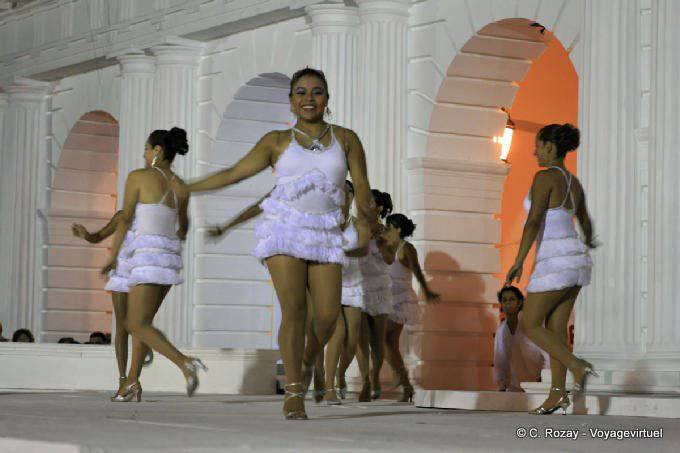 Le sourire aux lèvres, spectacle de danse, San Cristobal de Las Casas - Mexique