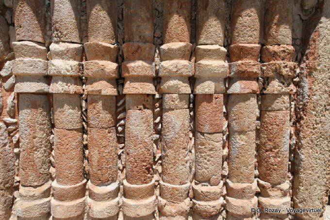 Colonnettes mayas, Sayil - Mexique