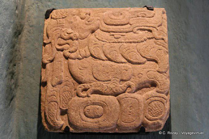 Itzamna, le dieu suprême de la création et de la destruction, musée de Tonina - Mexique