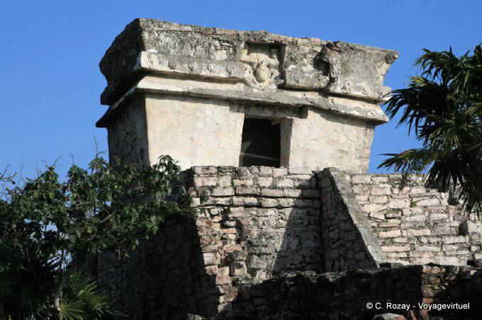 Le Temple du Dieu Descendant, Tulum - Mexique