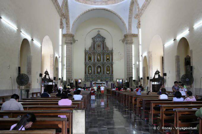 La nef principale, Cathédrale de San Gervasio, Valladolid - Mexique