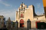 Façade de l'Iglesia de el Dulce Nombre de Jesús, Campeche, Mexique.