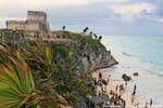 La plage au pied du Temple du Dieu du Vent, Tulum, Mexique.