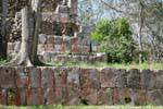 Vestiges de murailles, Uxmal, Mexique.