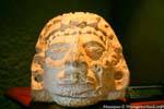 Face sculptée, Museum, Uxmal, Mexique.