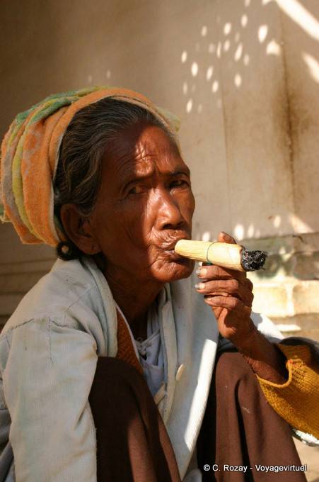 Cheeroots de l'ancienne birmane, Bagan - Myanmar (Birmanie)