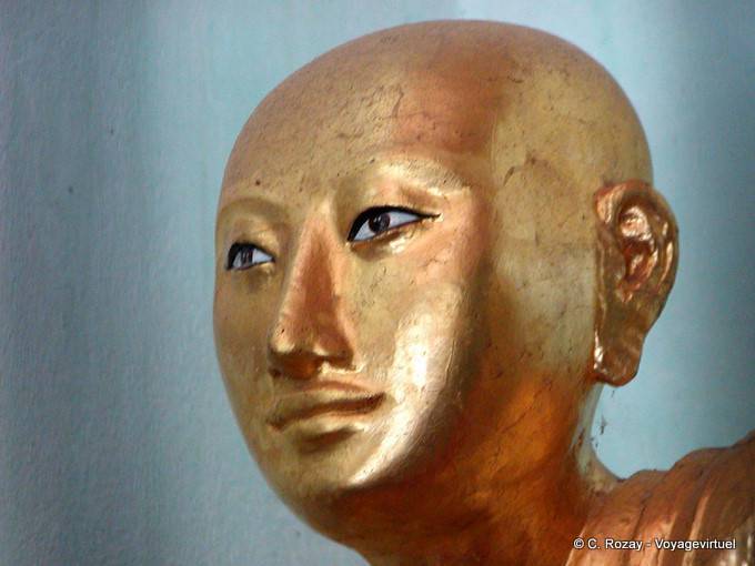 Visage d'or de Bouddha à tête nu, Bagan - Myanmar (Birmanie)