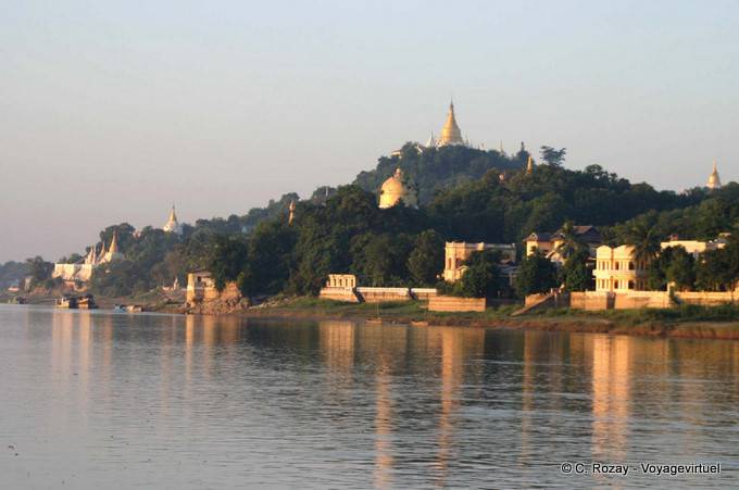 Sagaing, colline en face de Mandalay - Myanmar (Birmanie)