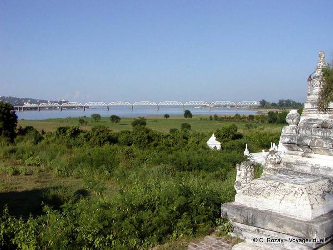 Pont d'Inwa sur l'Ayerwayadi, Mandalay - Myanmar (Birmanie)