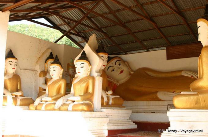 Bouddhas assis et bouddha couché, Shwe U Min Pagoda, Pindaya - Myanmar (Birmanie)